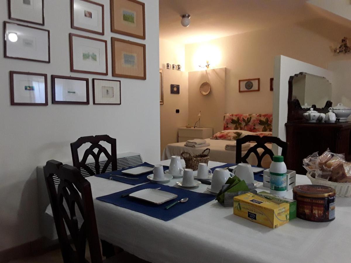 Casa Conte Bed & Breakfast Terracina Exterior photo
